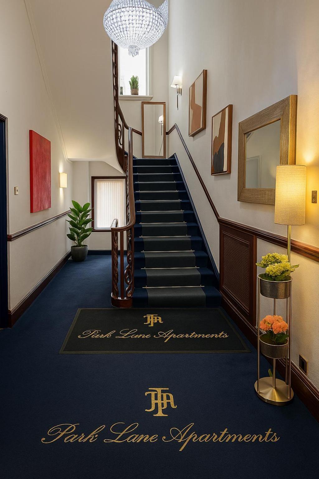Park Lane Apartments/shaw House Appartement